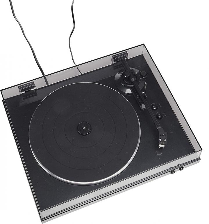 Denon DP-300F Turntable