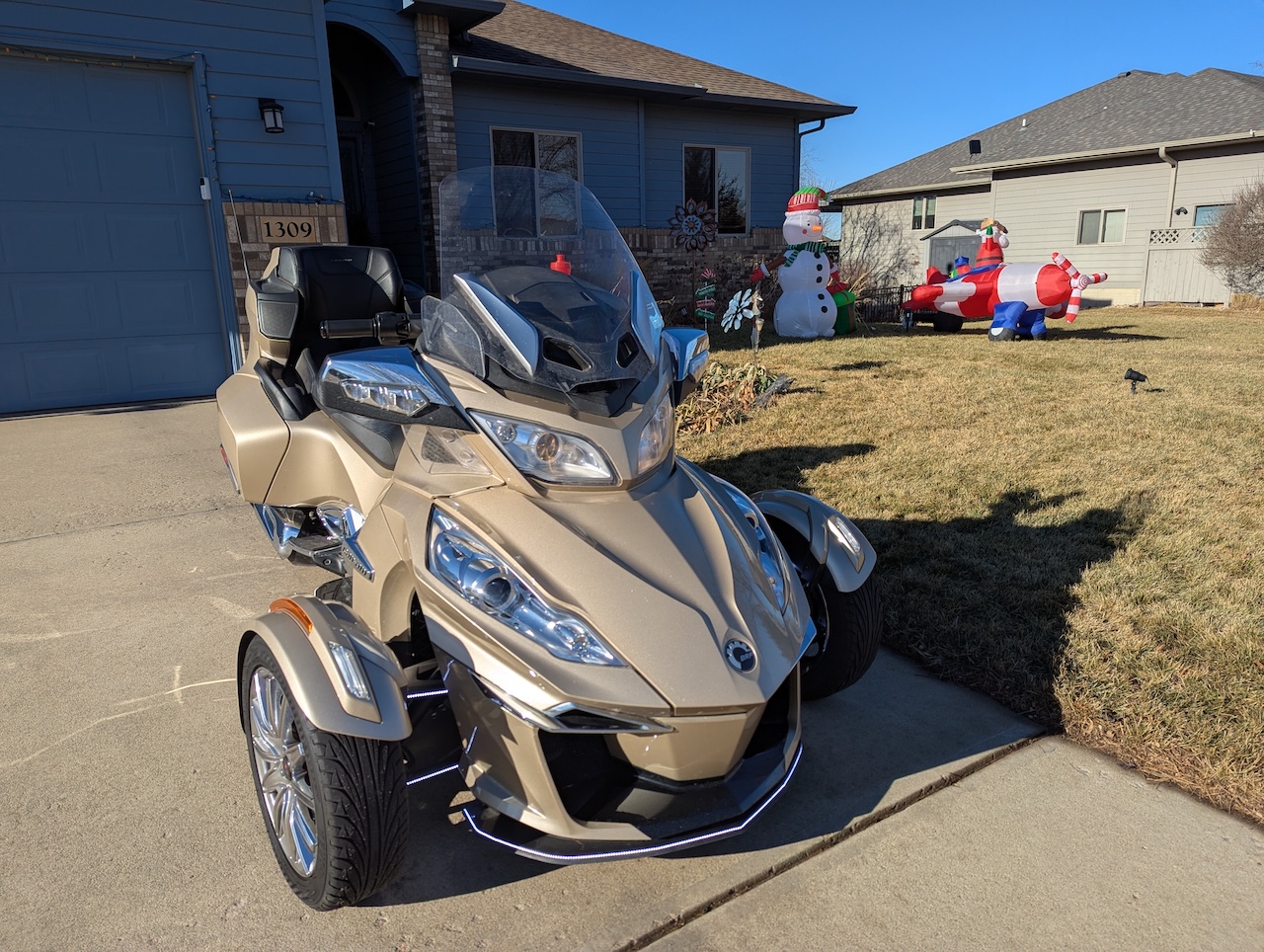 My 2017 Spyder RTL with Christmas decorations in the background