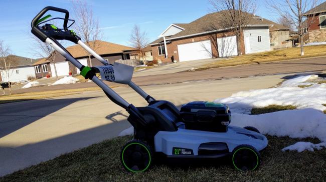EGO Power+ 21 in. 56V Lithium-ion Self Propelled Mower - EGO LM2102SP