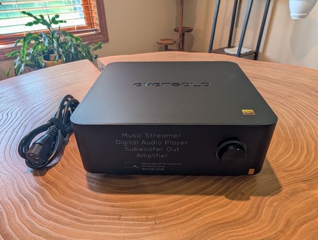 Eversolo Play Front View