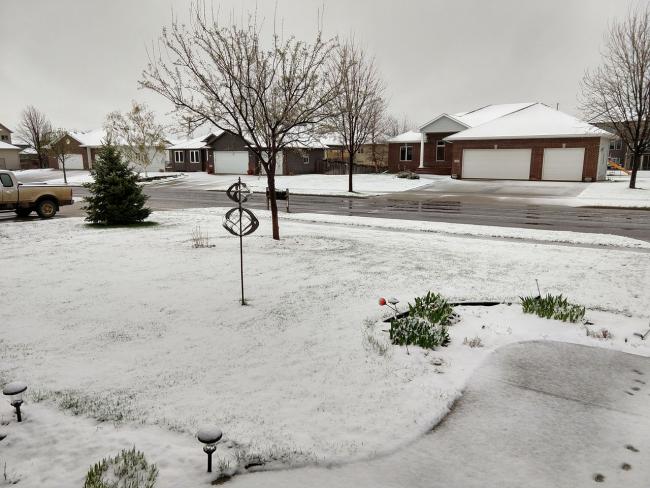Snow fell on Saturday, April 27, 2019 in Sioux Falls, South Dakota